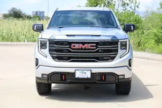 GMC Sierra 1500 2022 4x4 AT4 4 puertas Crew Cab batea corta de 5.8 pies