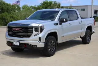 GMC Sierra 1500 2022 4x4 AT4 4 puertas Crew Cab batea corta de 5.8 pies