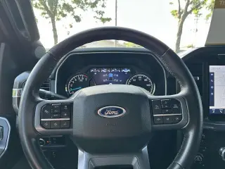 Ford F-150 2023 4x4 XLT 4 puertas SuperCrew caja de 5.5 pies
