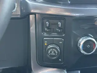 Ford F-150 2023 4x4 XLT 4 puertas SuperCrew caja de 5.5 pies