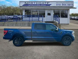 Ford F-150 2023 4x4 XLT 4 puertas SuperCrew caja de 5.5 pies