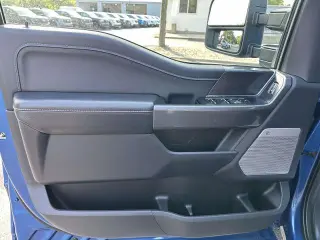 Ford F-150 2023 4x4 XLT 4 puertas SuperCrew caja de 5.5 pies