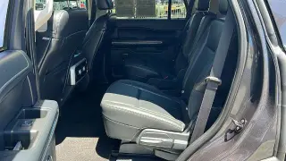 Ford Expedition 2024 4x2 XLT SUV de 4 puertas