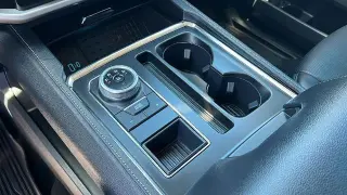 Ford Expedition 2024 4x2 XLT SUV de 4 puertas