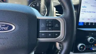 Ford Expedition 2024 4x2 XLT SUV de 4 puertas