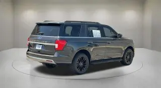 Ford Expedition 2024 4x2 XLT SUV de 4 puertas