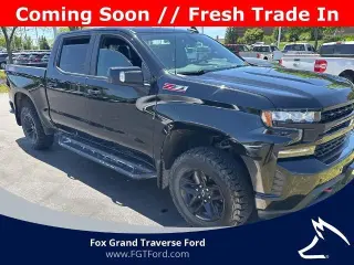 Chevrolet Silverado 1500 2020 4x4 LT Trail Boss Crew Cab 4 p. Cama corta de 6.6 pies