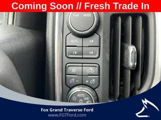 Chevrolet Silverado 1500 2020 4x4 LT Trail Boss Crew Cab 4 p. Cama corta de 6.6 pies