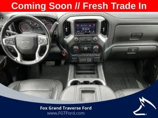 Chevrolet Silverado 1500 2020 4x4 LT Trail Boss Crew Cab 4 p. Cama corta de 6.6 pies