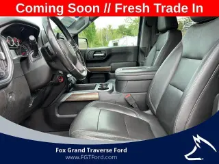 Chevrolet Silverado 1500 2020 4x4 LT Trail Boss Crew Cab 4 p. Cama corta de 6.6 pies