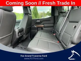 Chevrolet Silverado 1500 2020 4x4 LT Trail Boss Crew Cab 4 p. Cama corta de 6.6 pies