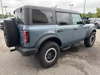 Ford Bronco 2024 4x4 Badlands SUV de 4 puertas
