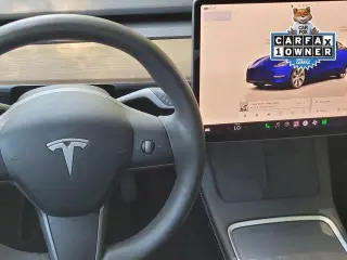 Tesla Model Y 2023 AWD 4p Crossover