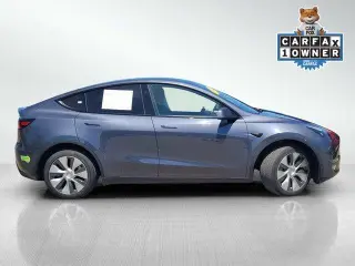 Tesla Model Y 2023 AWD 4p Crossover