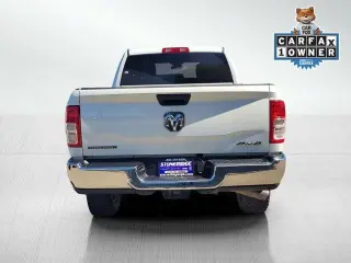 Ram 2500 2024 4x4 Big Horn 4p. Crew Cab 6,3 pies SB Pickup