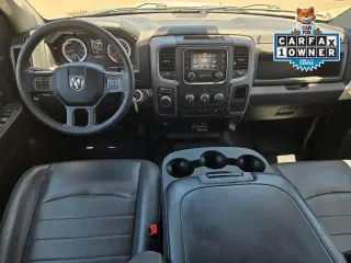 Ram 1500 Classic 2022 4x2 Tradesman 4p Camión Cabina Completa 5.5 ft. SB
