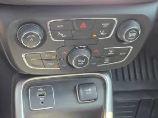 Jeep Compass 2021 Edición 80º Aniversario 4p SUV