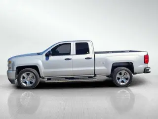 Chevrolet Silverado 1500 2018 4x2 Custom 4p Doble Cab 6,5 ft. SB