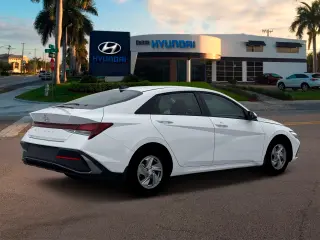 Hyundai ELANTRA 2026 SE 4p Sedan