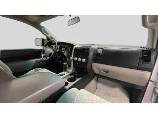 Toyota Tundra 2011 4x4 Grado 4dr Doble Cabina Camioneta SB (5.7L V8 FFV)