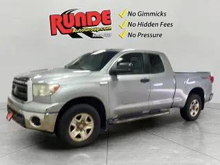 Toyota Tundra 2011 4x4 Grado 4dr Doble Cabina Camioneta SB (5.7L V8 FFV)