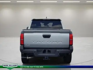 Toyota Tacoma 2025 4x4 SR Cab Doble 4p 5.0 ft SB 8A