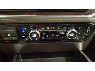GMC Sierra 1500 2022 4x4 SLT 4p Camioneta Cabina Doble 5,8 pies BA