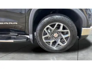 GMC Sierra 1500 2022 4x4 SLT 4p Camioneta Cabina Doble 5,8 pies BA