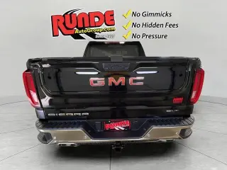 GMC Sierra 1500 2022 4x4 SLT 4p Camioneta Cabina Doble 5,8 pies BA