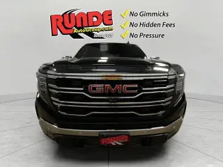 GMC Sierra 1500 2022 4x4 SLT 4p Camioneta Cabina Doble 5,8 pies BA