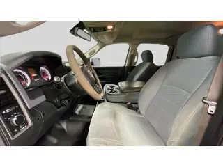 Ram 2500 2016 4x4 Tradesman 4p. Cabina Tripla 6,3 ft. SB Camioneta