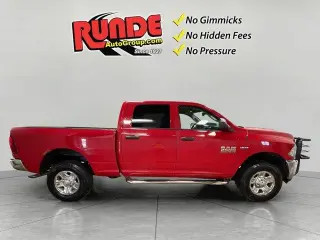 Ram 2500 2016 4x4 Tradesman 4p. Cabina Tripla 6,3 ft. SB Camioneta