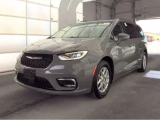 Chrysler Pacifica 2022 Touring L 4p Minivan