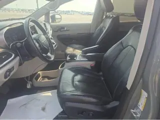 Chrysler Pacifica 2022 Touring L 4p Minivan