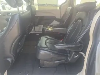 Chrysler Pacifica 2022 Touring L 4p Minivan