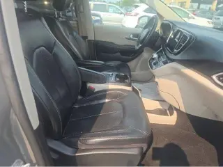 Chrysler Pacifica 2022 Touring L 4p Minivan