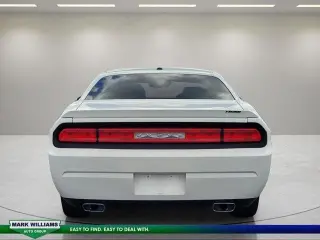 Dodge Challenger 2009 R/T Clásico 2p Coupe