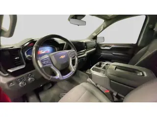 Chevrolet Silverado 1500 2022 4x4 LT 5p. Cabina Doble 5.8 pies C.B. con 1LT