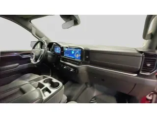 Chevrolet Silverado 1500 2022 4x4 LT 5p. Cabina Doble 5.8 pies C.B. con 1LT