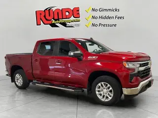 Chevrolet Silverado 1500 2022 4x4 LT 5p. Cabina Doble 5.8 pies C.B. con 1LT