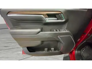 Chevrolet Silverado 1500 2022 4x4 LT 5p. Cabina Doble 5.8 pies C.B. con 1LT