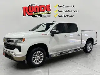 Chevrolet Silverado 1500 2023 4x4 LT 4p. Cabina Crew 5.8 ft. SB con 1LT