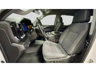 Chevrolet Silverado 1500 2023 4x4 LT 4p. Cabina Crew 5.8 ft. SB con 1LT