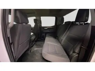 Chevrolet Silverado 1500 2023 4x4 LT 4p. Cabina Crew 5.8 ft. SB con 1LT
