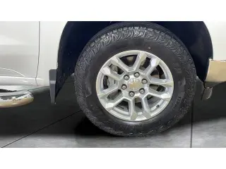 Chevrolet Silverado 1500 2023 4x4 LT 4p. Cabina Crew 5.8 ft. SB con 1LT