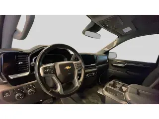 Chevrolet Silverado 1500 2023 4x4 LT 4dr Crew Cab 5.8 ft. SB con 1LT