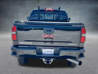 GMC Sierra 3500HD 2015 4x4 Denali 4p Cabalada Completa SB SRW