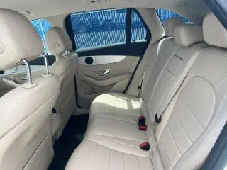Mercedes-Benz GLC 2022 GLC 300 4dr SUV