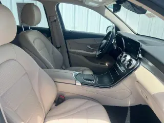 Mercedes-Benz GLC 2022 GLC 300 4dr SUV
