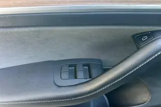 Tesla Model 3 2023 Sedán 4p